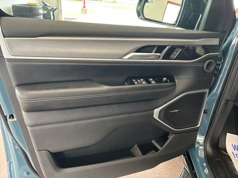 New 2026 Jeep Grand Wagoneer 4WD image 12