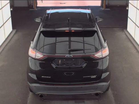 Used 2016 Ford Edge Titanium FWD image 4