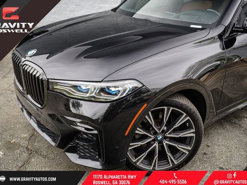Used 2022 BMW X7 M50i image 2