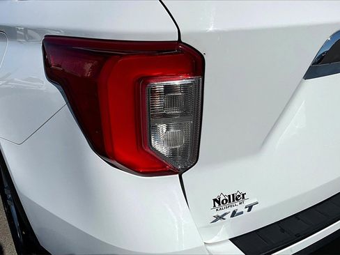 Used 2023 Ford Explorer XLT w/ Equipment Group 202A image 31