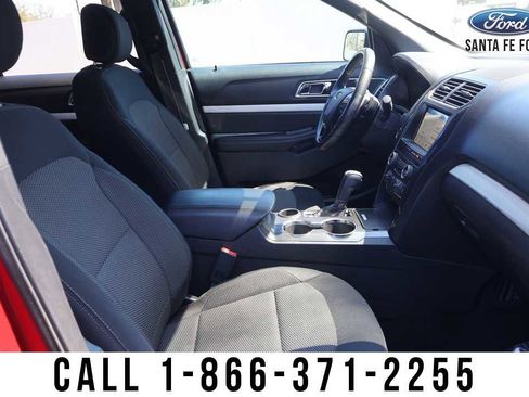 Used 2017 Ford Explorer XLT w/ Equipment Group 201A image 26