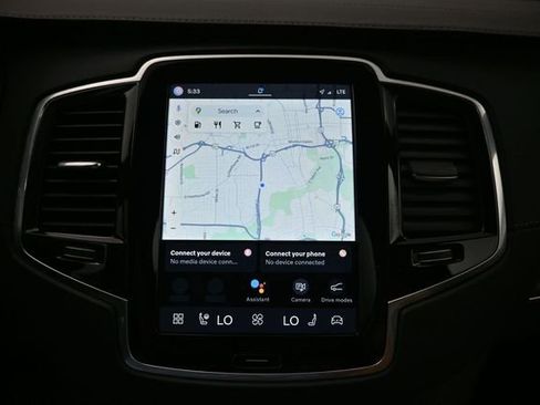 Used 2023 Volvo XC90 B6 Ultimate w/ Protection Package AWD/4WD image 12