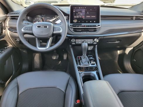 New 2026 Jeep Compass Latitude w/ Sun and Sound Group image 4