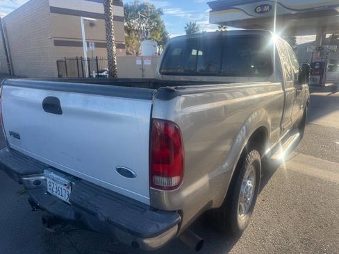 Used 2005 Ford F250 Lariat image 6