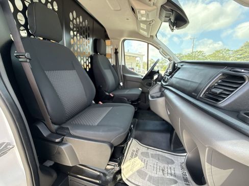 Used 2025 Ford Transit 250 Low Roof w/ Exterior Upgrade Package RWD image 25