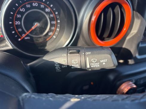 Used 2021 Jeep Wrangler Sport S image 25