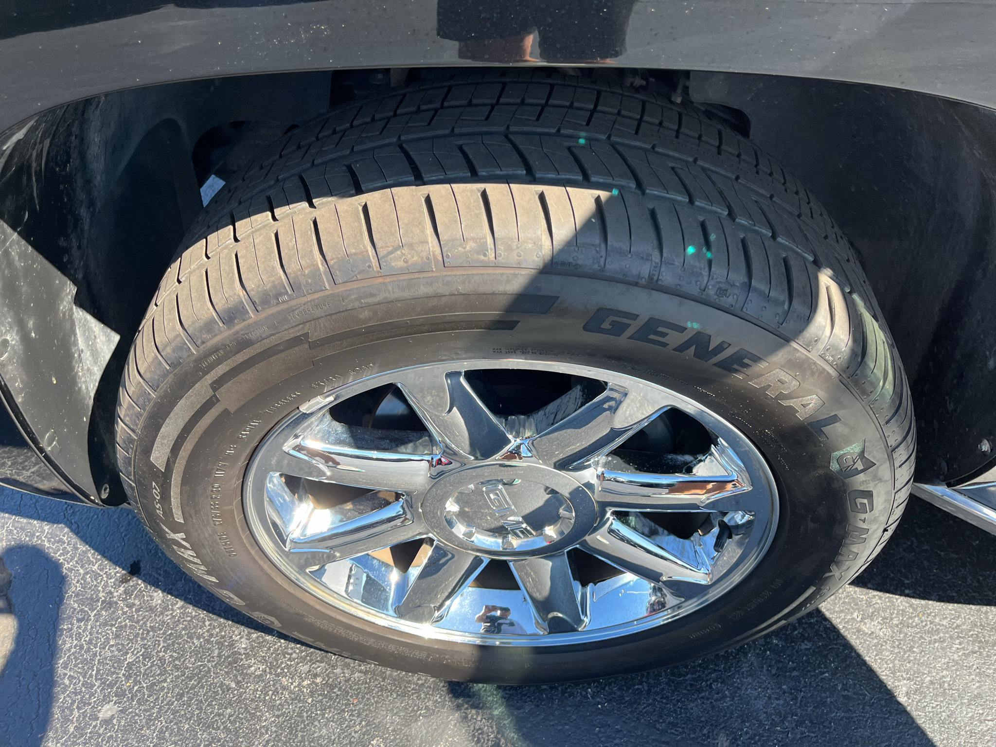 Used 2013 GMC Yukon XL Denali AWD/4WD image 47