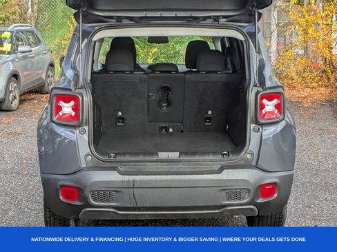 Used 2022 Jeep Renegade Trailhawk image 11