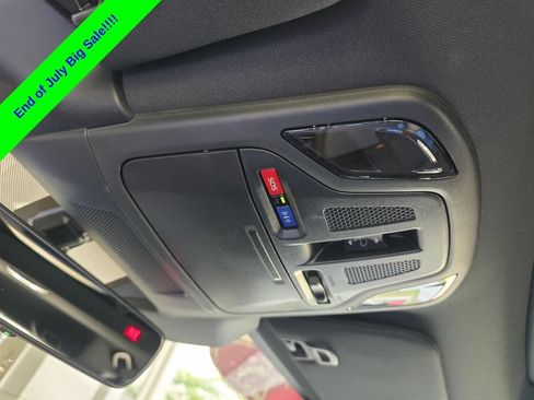 Used 2025 Subaru Outback Wilderness AWD/4WD image 32