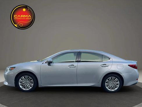 Used 2013 Lexus ES 350 w/ Luxury Pkg FWD image 2