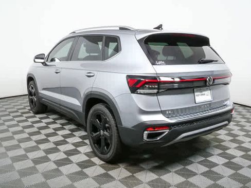 New 2026 Volkswagen Taos SEL image 29