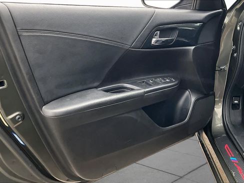 Used 2013 Honda Accord Sport image 20