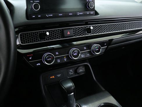 Used 2022 Honda Civic EX-L image 18