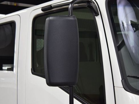 Used 2025 Chevrolet Low Cab Forward 5500XD RWD image 10