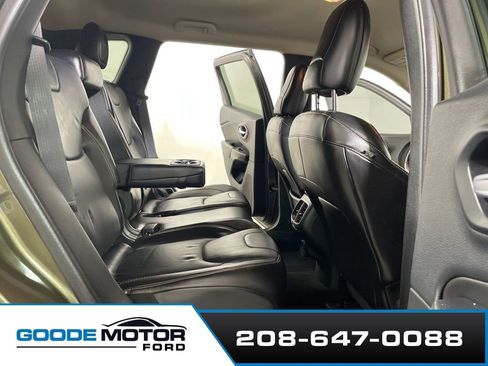 Used 2015 Jeep Cherokee Limited image 21