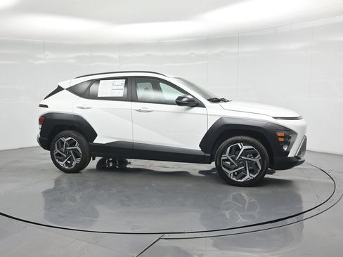 Used 2026 Hyundai Kona SEL Premium AWD/4WD image 25