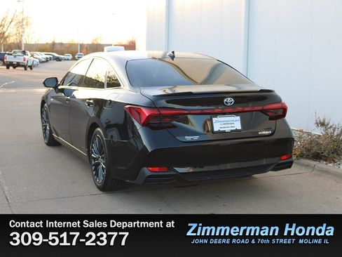 Used 2021 Toyota Avalon XSE image 26
