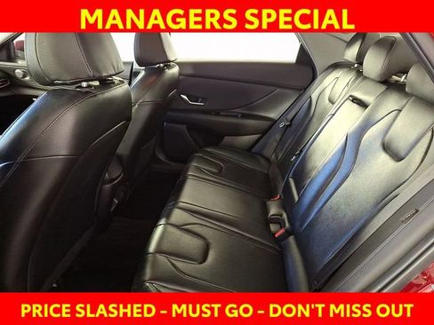 Certified 2024 Hyundai Elantra Limited image 11