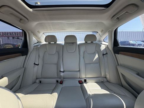Used 2019 Volvo S90 T8 Inscription w/ Luxury Package AWD/4WD image 19
