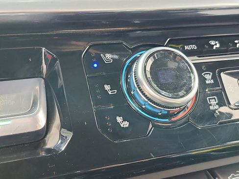 Used 2023 GMC Sierra 1500 Denali AWD/4WD image 36
