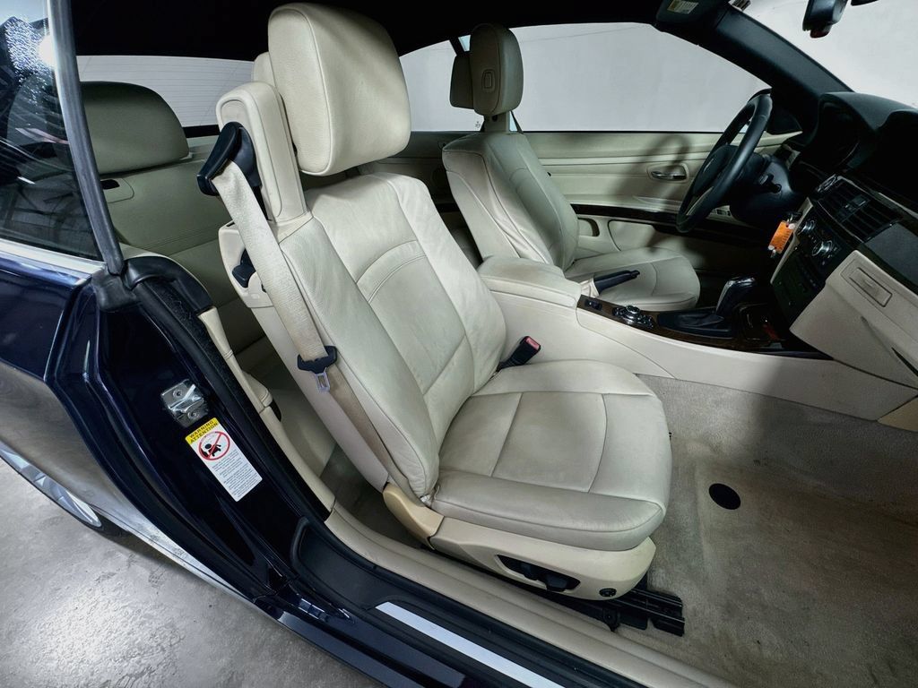 Used 2009 BMW 328i Convertible RWD image 36