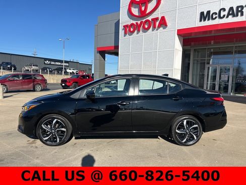 Used 2024 Nissan Versa SR image 12