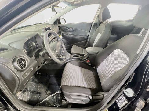 Used 2023 Hyundai Kona SE image 19