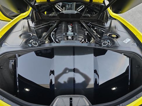 Used 2023 Chevrolet Corvette Z06 w/ Z07 Performance Package image 30
