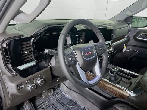 New 2026 GMC Sierra 1500 Elevation image 7