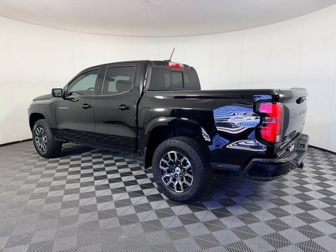 Used 2025 Chevrolet Colorado Z71 w/ Technology Package AWD/4WD image 10