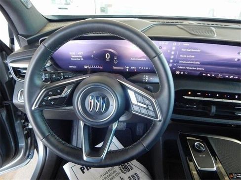 Used 2025 Buick Enclave Preferred image 20