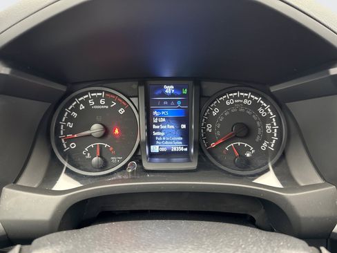 Used 2023 Toyota Tacoma SR image 13