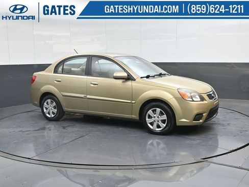 Used 2011 Kia Rio LX image 1