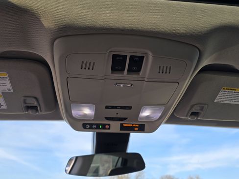 Used 2019 Buick Envision Premium w/ LPO, Active Package image 15