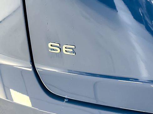 New 2026 Volkswagen Atlas Cross Sport SE image 25