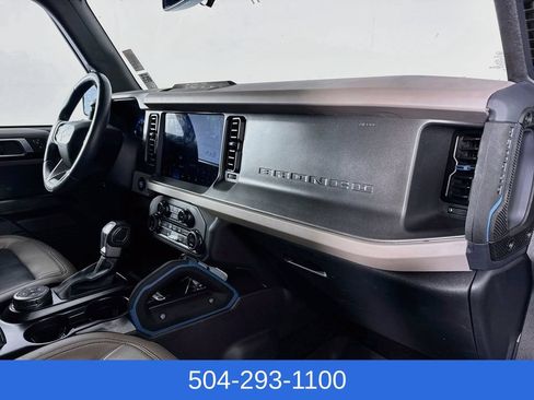 Used 2024 Ford Bronco Wildtrak AWD/4WD image 31