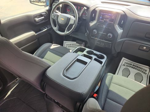 Used 2024 Chevrolet Silverado 1500 Custom w/ Turbomax Blackout Package AWD/4WD image 40