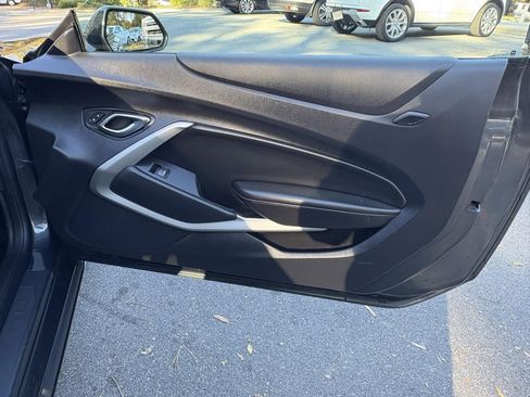 Used 2017 Chevrolet Camaro SS image 19