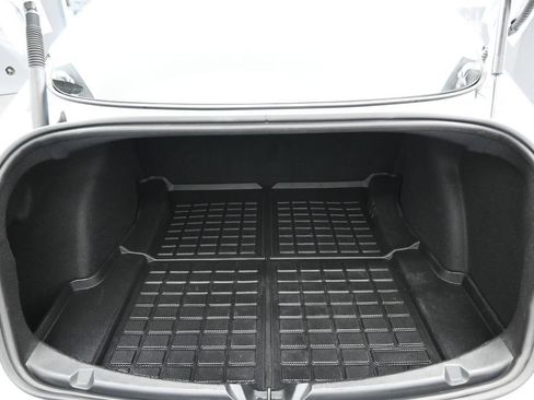 Used 2023 Tesla Model 3 Standard Range RWD image 34