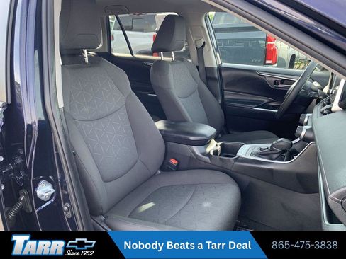 Used 2024 Toyota RAV4 XLE AWD/4WD image 24