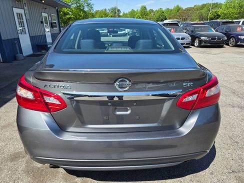 Used 2016 Nissan Altima 2.5 SR FWD image 6