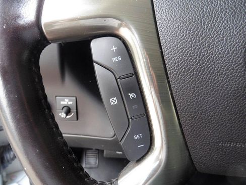 Used 2019 Chevrolet Express 2500 w/ Driver Convenience Package RWD image 8