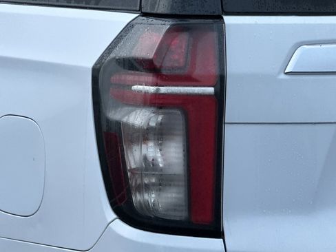 Used 2022 Chevrolet Suburban Premier image 50