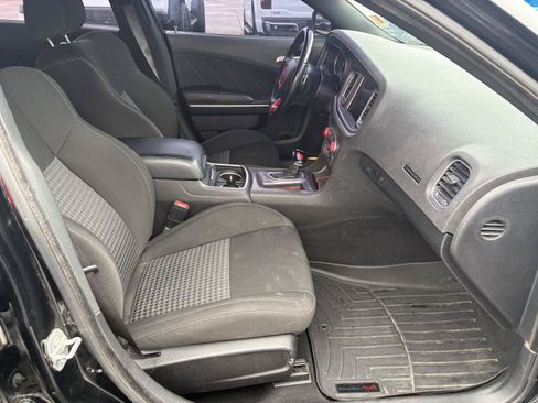 Used 2022 Dodge Charger R/T RWD image 13