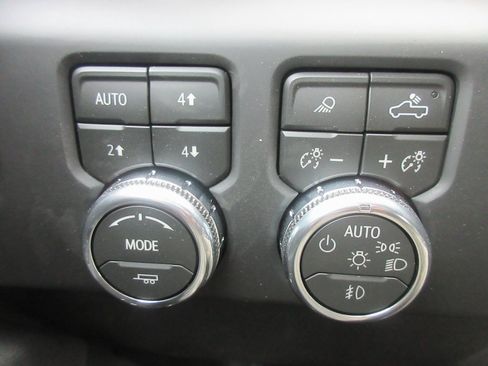 New 2026 GMC Sierra 1500 AT4 w/ AT4 Premium Package image 18