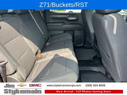 Used 2024 Chevrolet Silverado 1500 RST w/ Z71 Off-Road Package AWD/4WD image 12