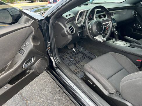 Used 2010 Chevrolet Camaro SS w/ RS Package RWD image 17