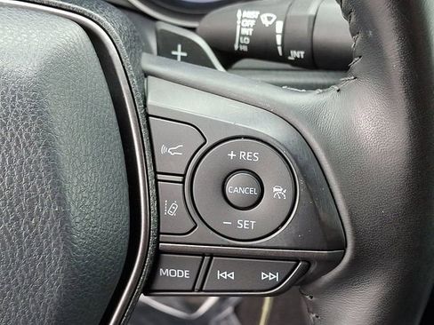 Used 2021 Toyota Camry SE image 21