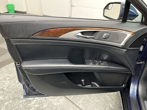 Used 2017 Lincoln MKZ Select w/ Climate Package image 7