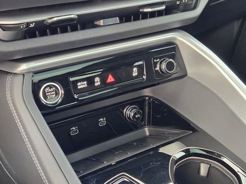 Used 2025 Audi Q5 Premium Plus AWD/4WD image 22